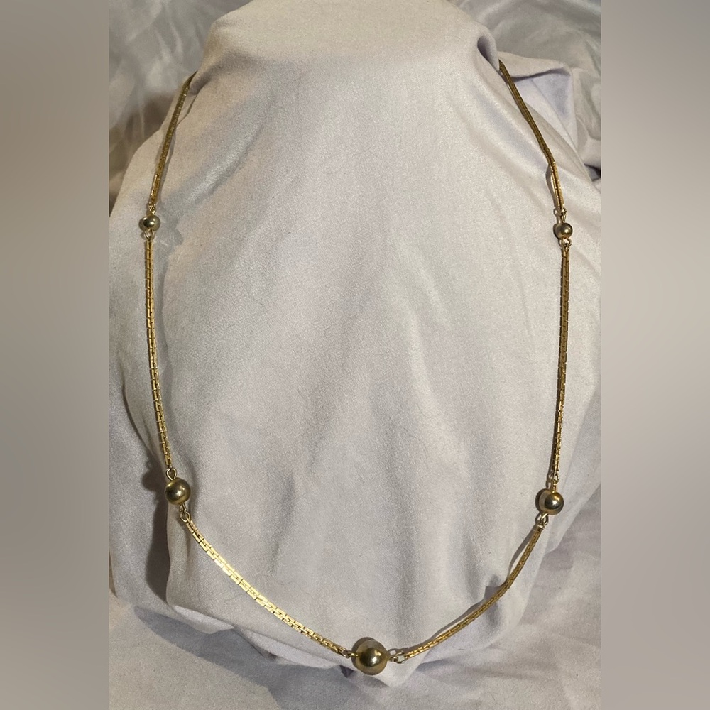 AVON Gold Tone Ball and Chain Necklace
